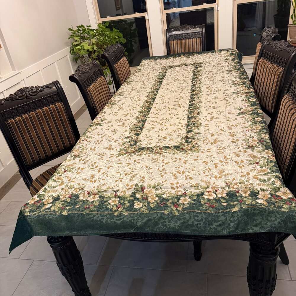 Holiday Floral Tablecloth With Gold Accents & Green Border Rectangular Design El - Picture 8 of 9